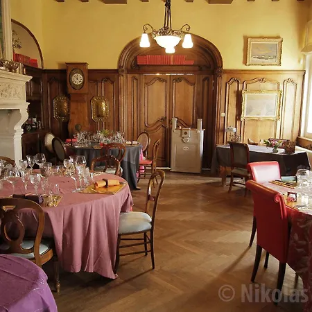 Manoir De Retival カントリーハウス